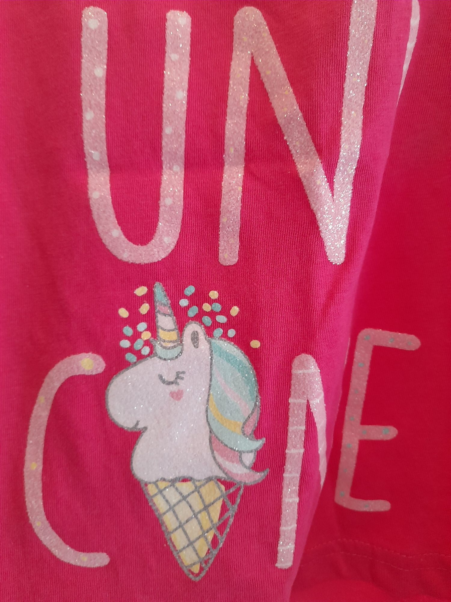 Top rosa com unicornio brilhante estampado a frente (tamanho 11/12)