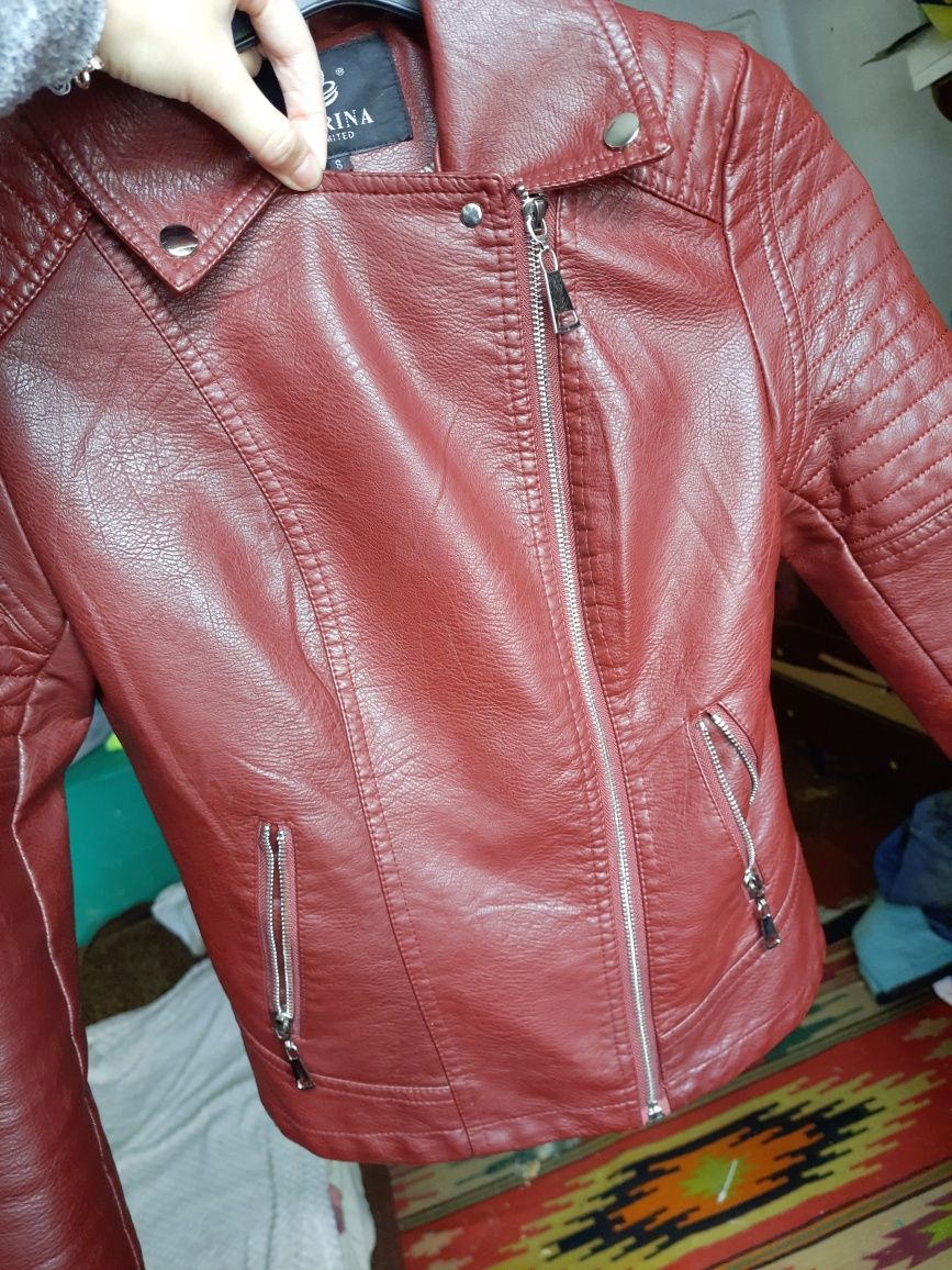 Кожанка кожаная куртка косуха красная бордо марсала