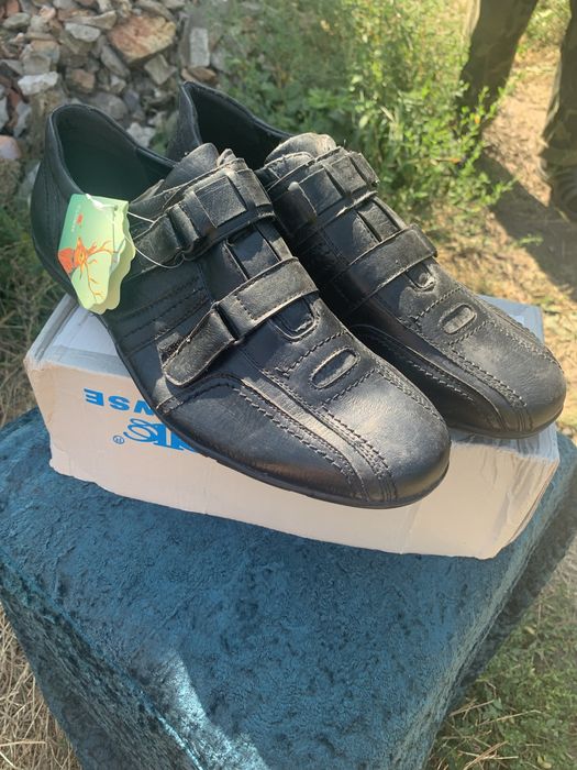 Туфлі продаю