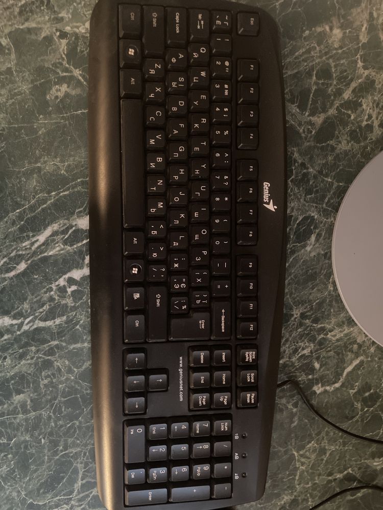 Продам ПК, комп’ютер: монітор, системний блок, мишка, клавіатура