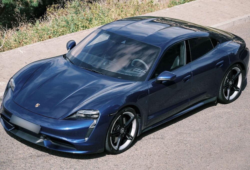 Porsche Taycan Turbo