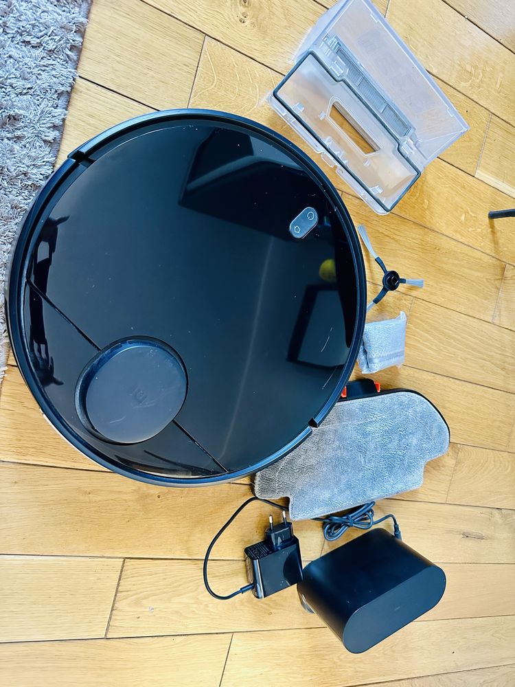 Robot sprzątający Xiaomi MI ROBOT VACUUM-MOP P czarny