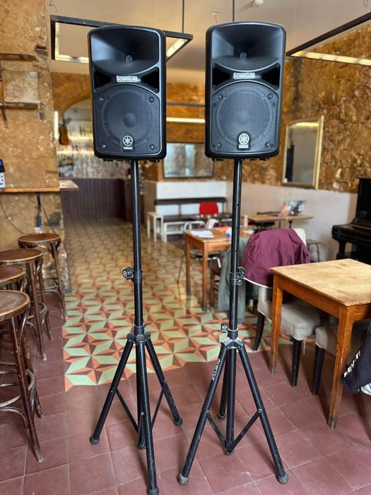 Sistema de som Yamaha Stage PAS 400i