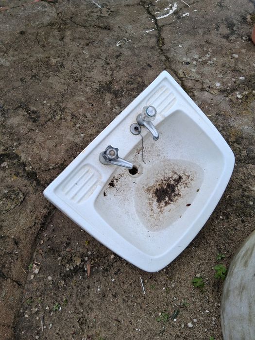 Lavatório porcelana WC