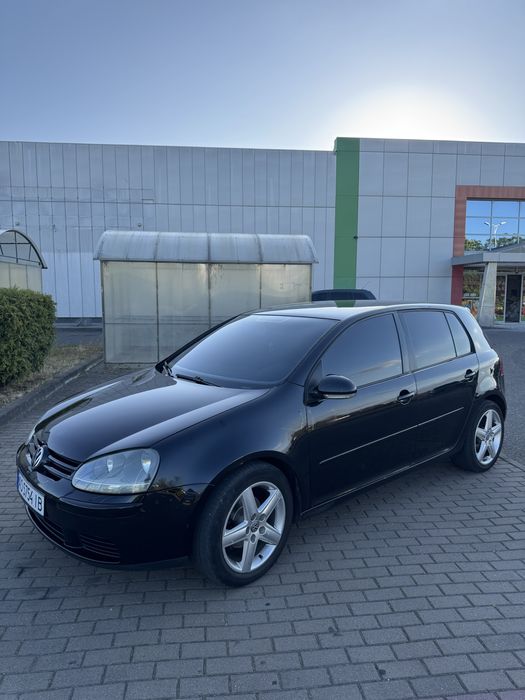Volkswagen golf 5 (2004р)