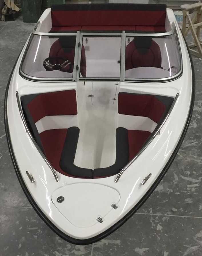 M560 Bowrider black edition łódź motorowa nowa mboats