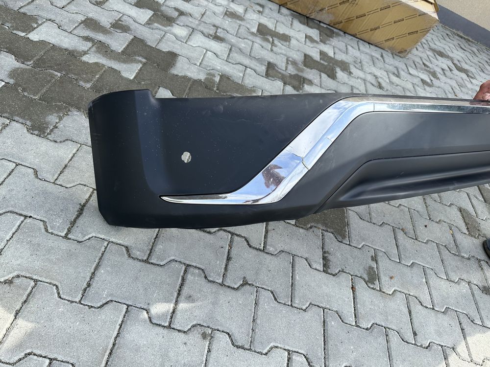 Бампер передній, задній Toyota LC 200