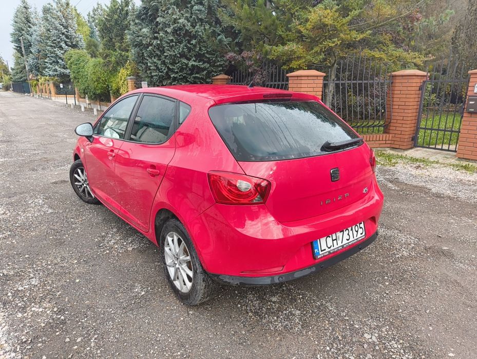 Seat Ibiza 1.4 2009 r benzyna prywatnie