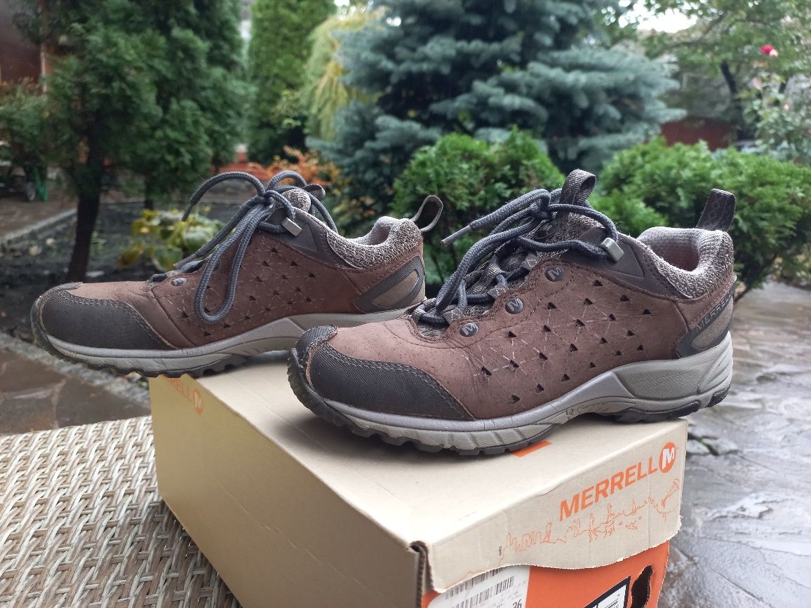 Продам женские полуботинки MERRELL AVIAN LIGHT LEATHER J16708