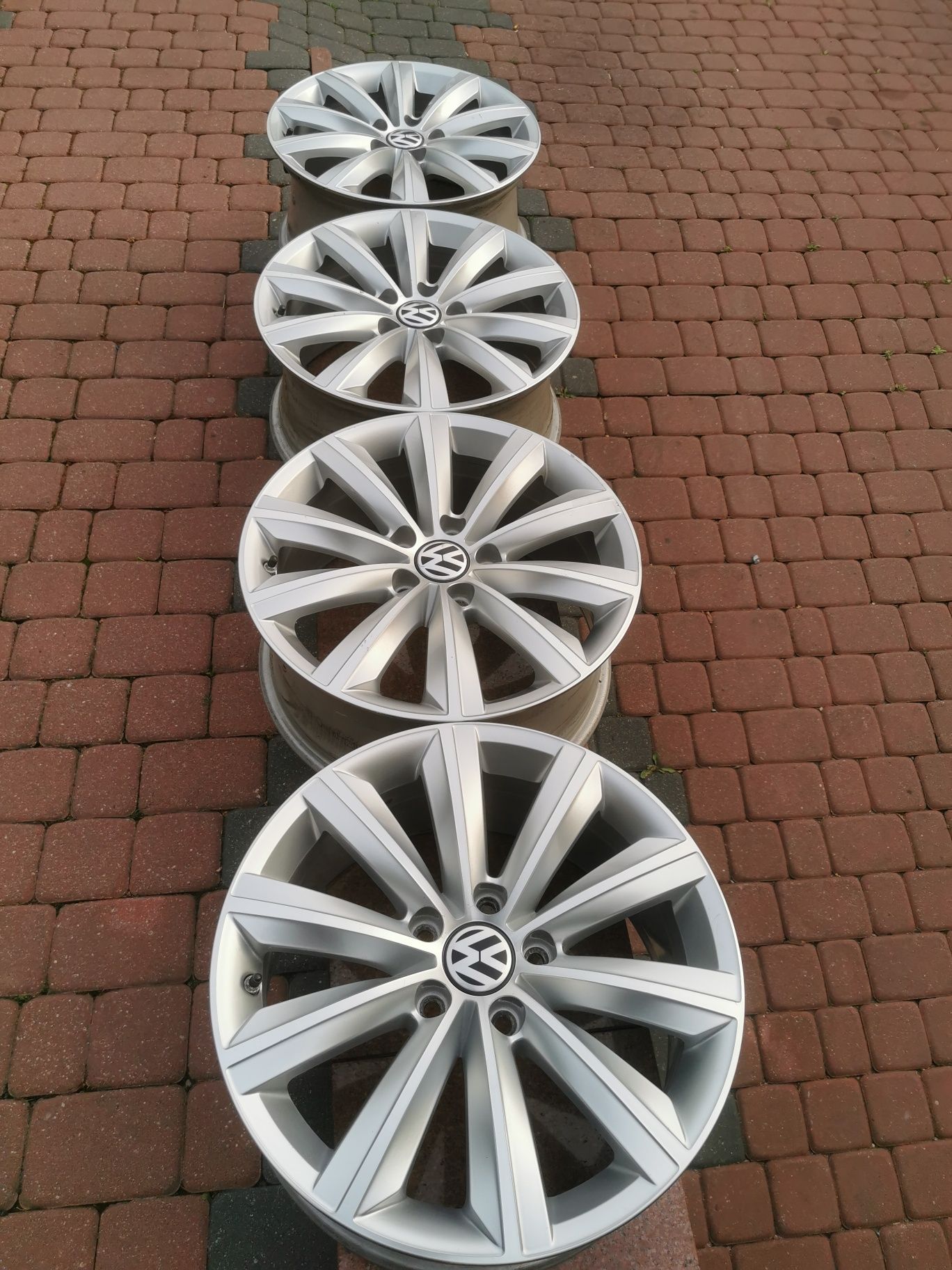 Oryginał! Felgi 17" 5x112 VW Skoda Seat alufelgi Świdnik