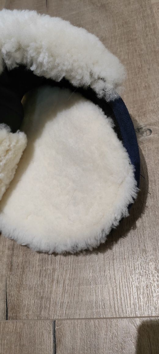 Podkładka pod siodło Stubben StreamLine "Lambskin" L