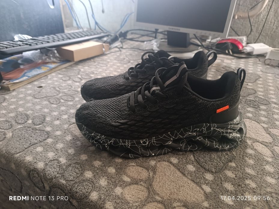 Не підійшов розмір трохи малі 41 по стелькі 26.5  42 по стелькі 27 см