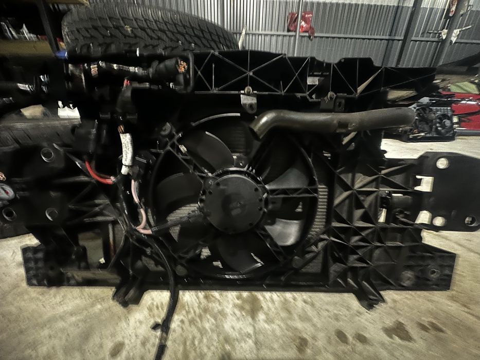 Телевізор установочна панель renault megan 3 меган рено