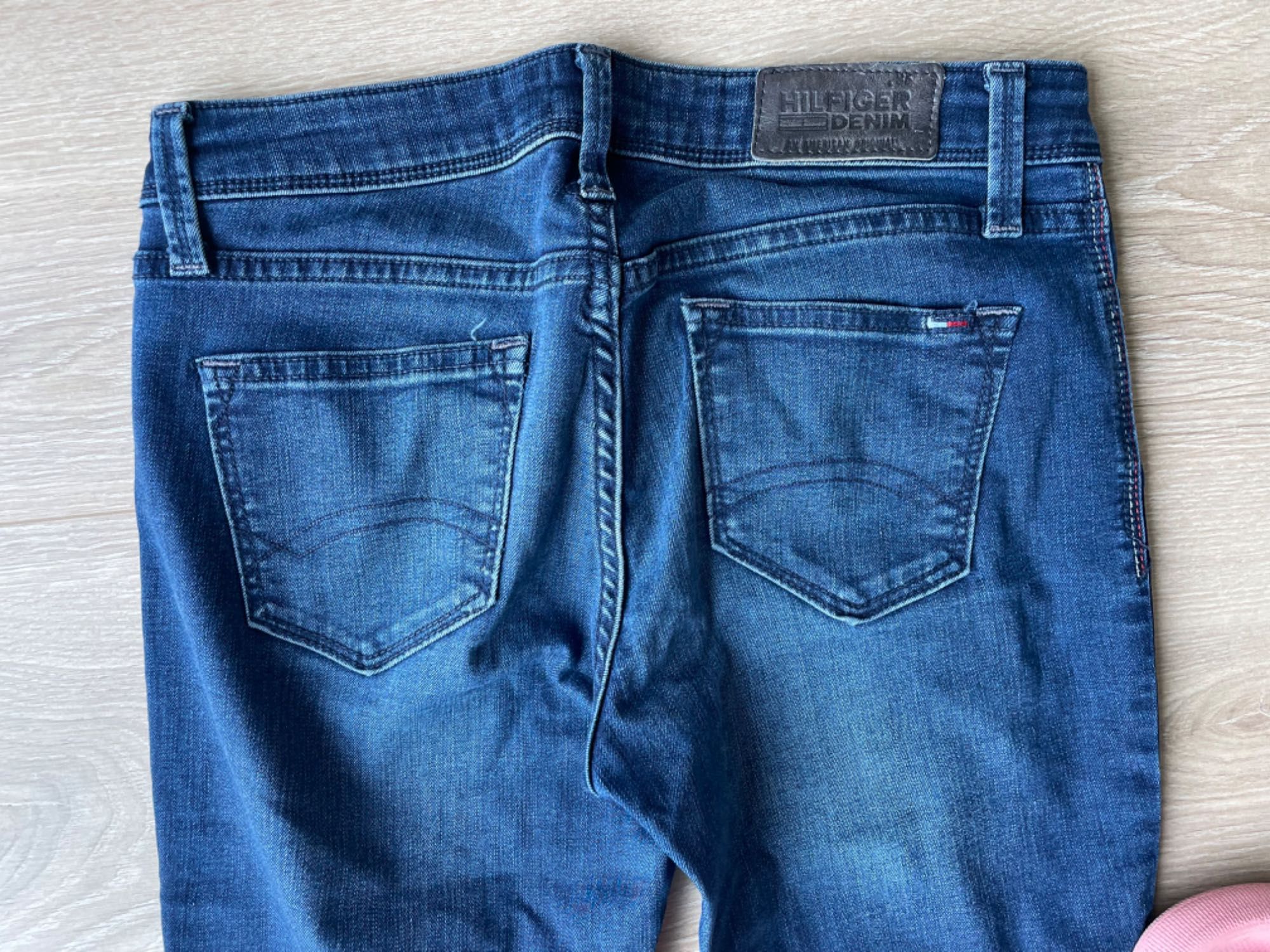 Spodnie jeansy firmy Tommy Hilfinger