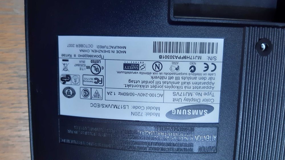 Monitor Benq Q7T5 17" sprawny+kabel sygnałowy,Samsung 17" 720N sprawny