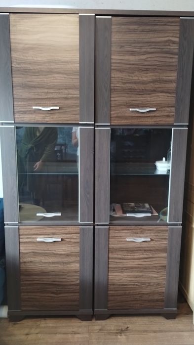 Meble do salonu dwie witryny i ścianka