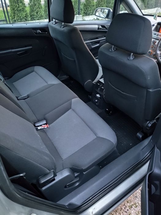 Sprzedam opel Zafira 1.6 benzyna anglik CENA DO JUTRA