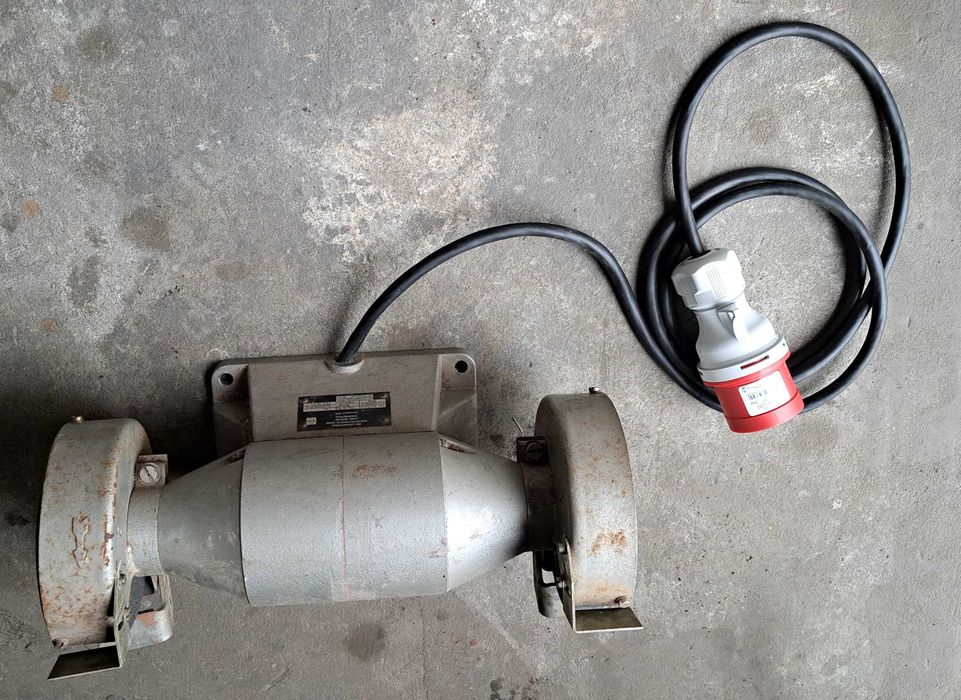Niemiecka szlifierka stołowa VEB LOKOMOTIVBAU DDR 220-380v DDR DS160/1