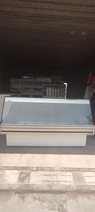 Морозильна вітрина