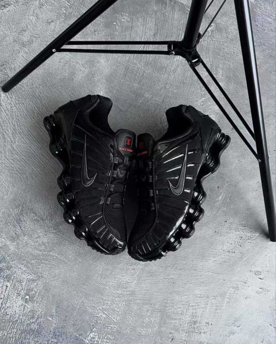 Buty płaskie Nike_Shox_TL_Black_R.37