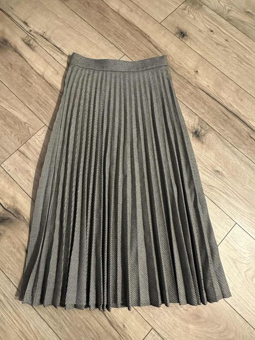 Spodnica plisowana Zara.  Piekna. S