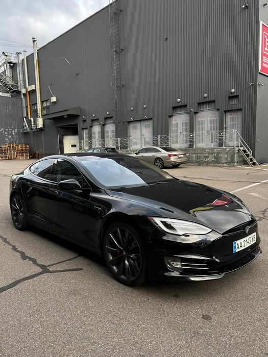 Продам Tesla model s P85 perfomance