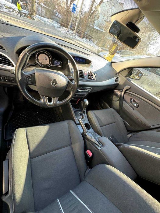 Авто ПОДОБОВО в оренда  Львів Renault Megane2014  1.5 дизель