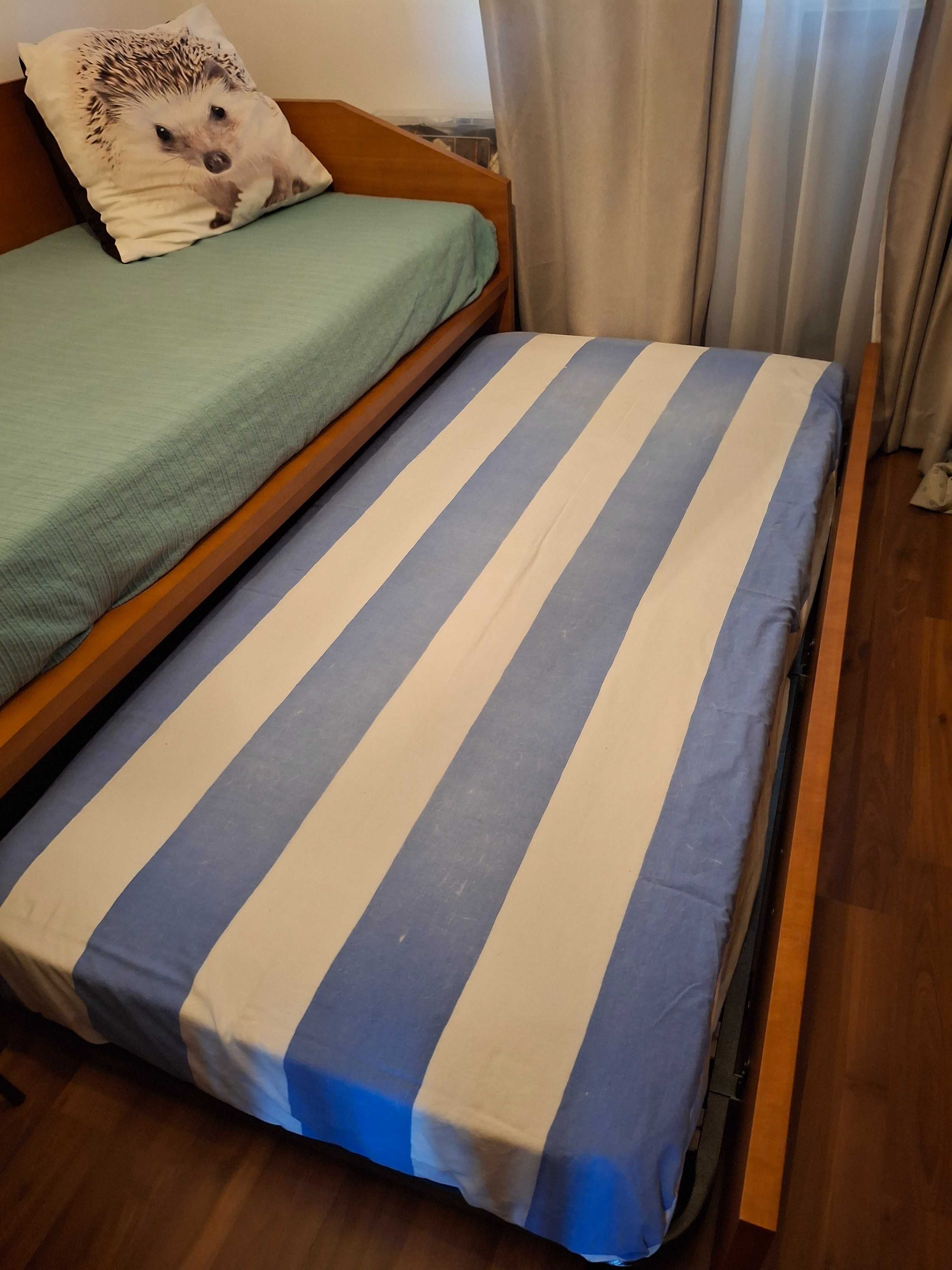 Cama dupla em pinho
