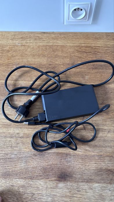 Zasilacz Lenovo 230 W