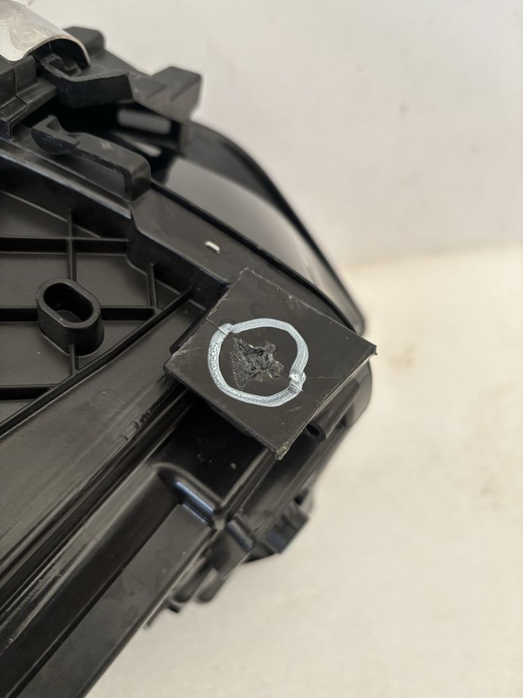 BMW X2 U10 lampa prawy przód prawa przednia FULL LED