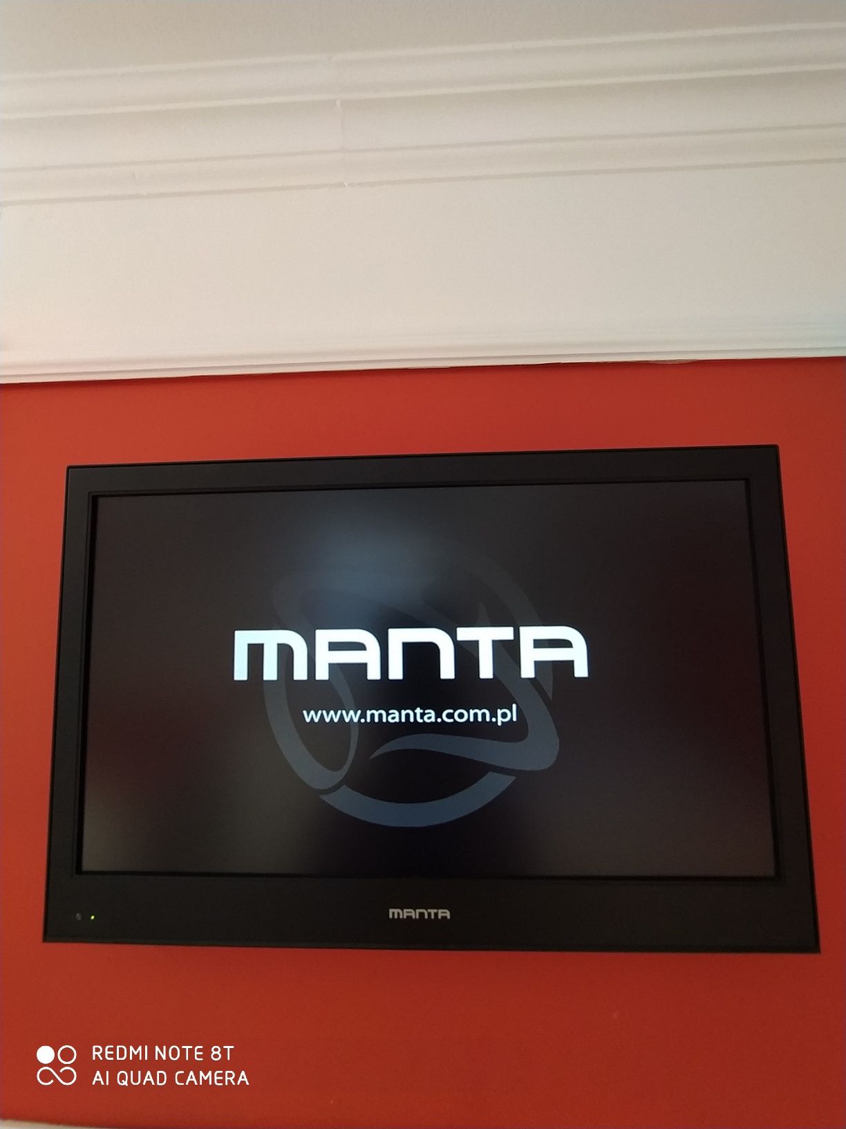 Telewizor MANTA LED TV 22 cale.