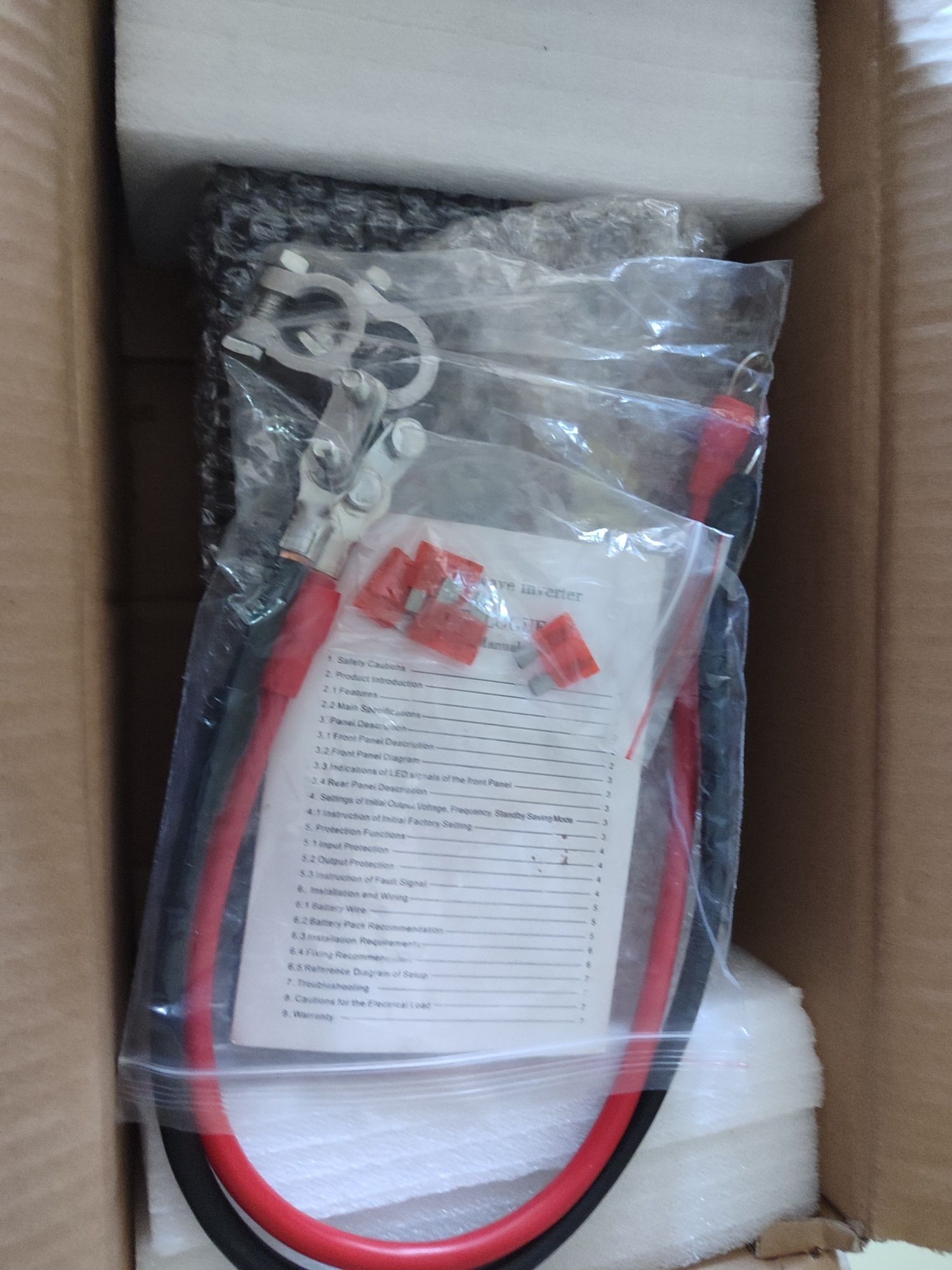Інвертор 12/220в 4000W.
