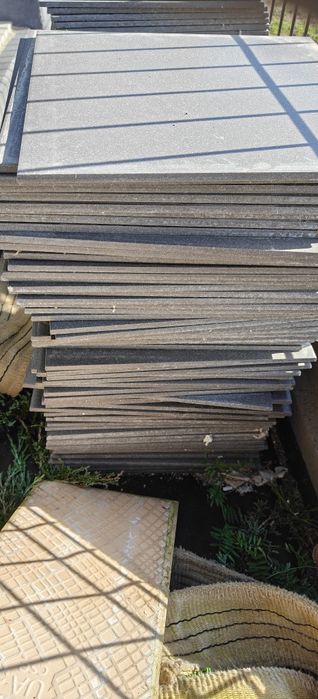 Płytki gresowe 110 sztuk Mocne 30x30 nowe