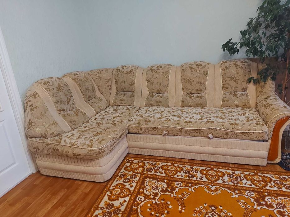 Продається диван