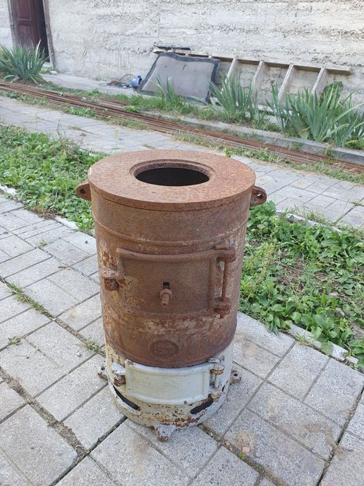 Буржуйка чугунна топка для титана титан бак для води