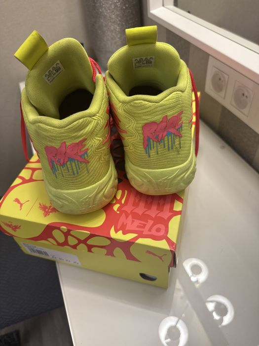 Кросівки баскетбольні Puma MB.04 1 Love