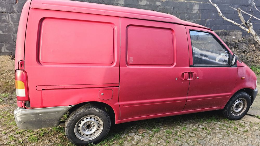 Carrinha Nissan Vanette