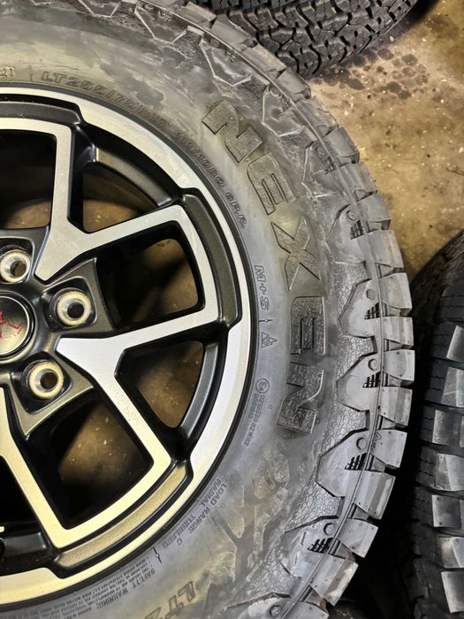 Koła 17 oryginalne jeep Wrangler 5x127