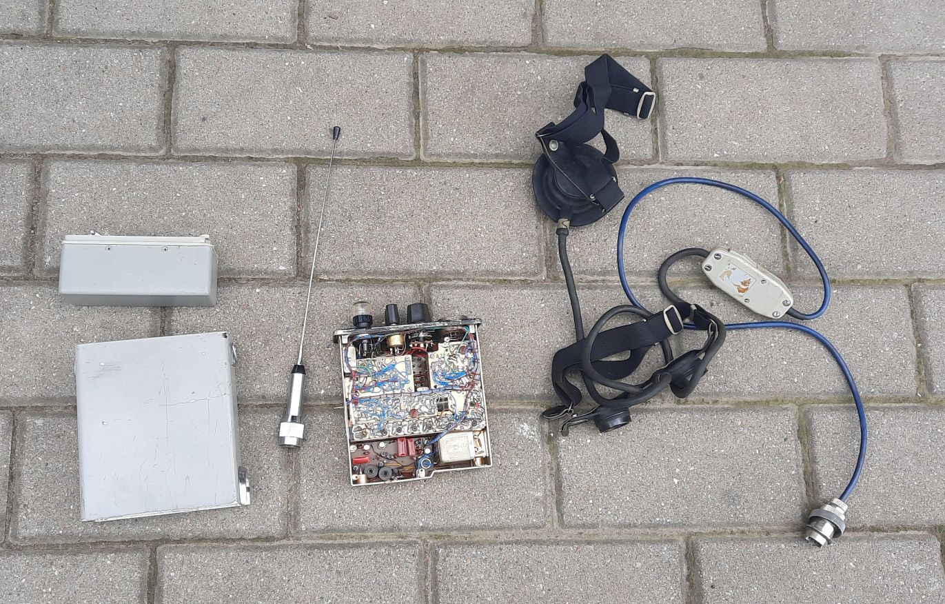 Milicja radmor R 4431 radiostacja radiotelefon milicyjna zomo ormo prl