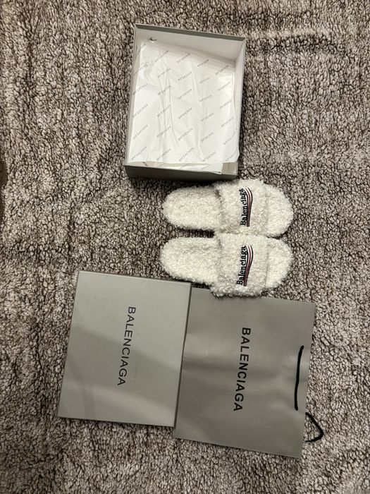 kapcie balenciagi