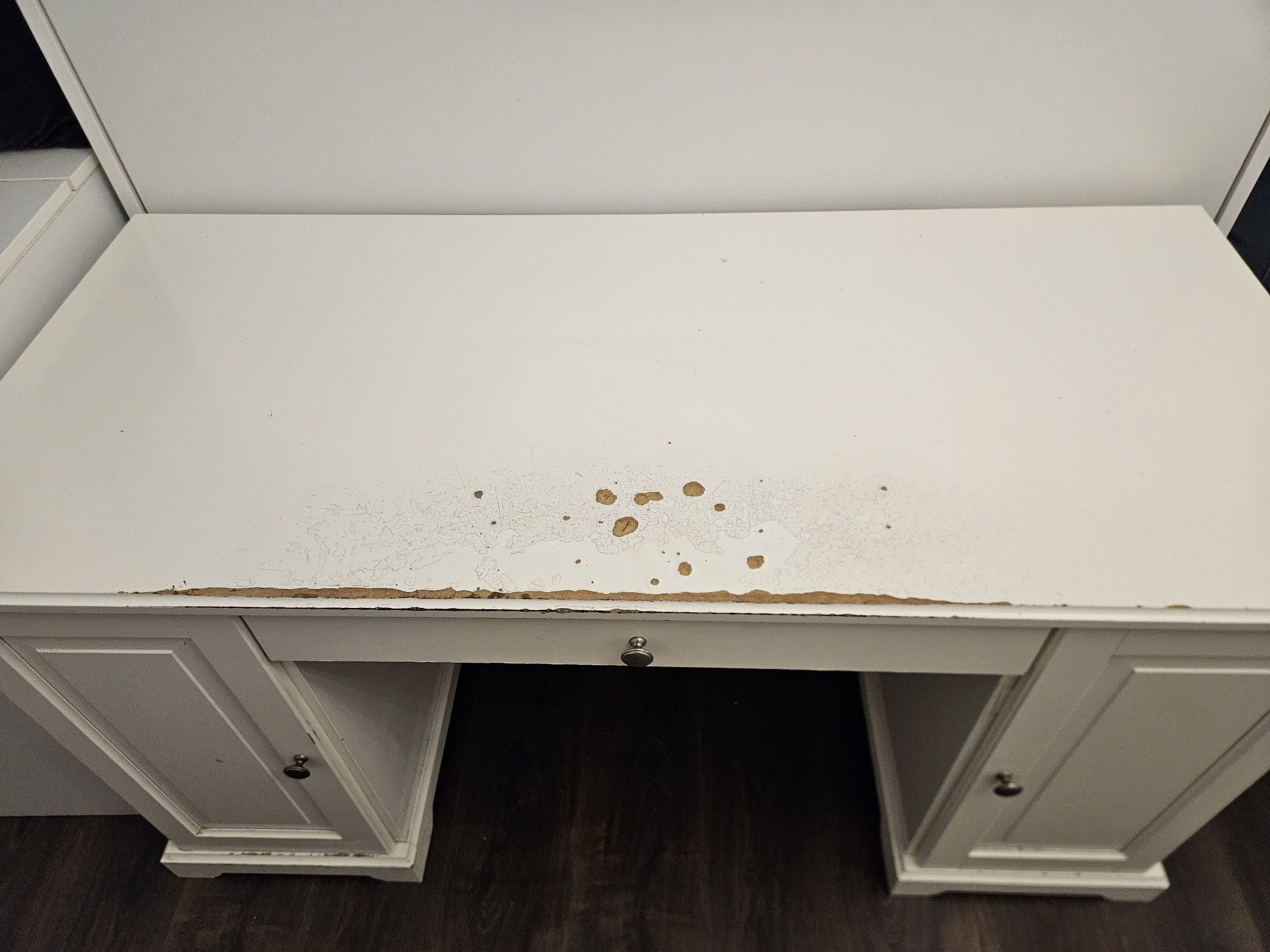 IKEA - białe biurko Liatorp