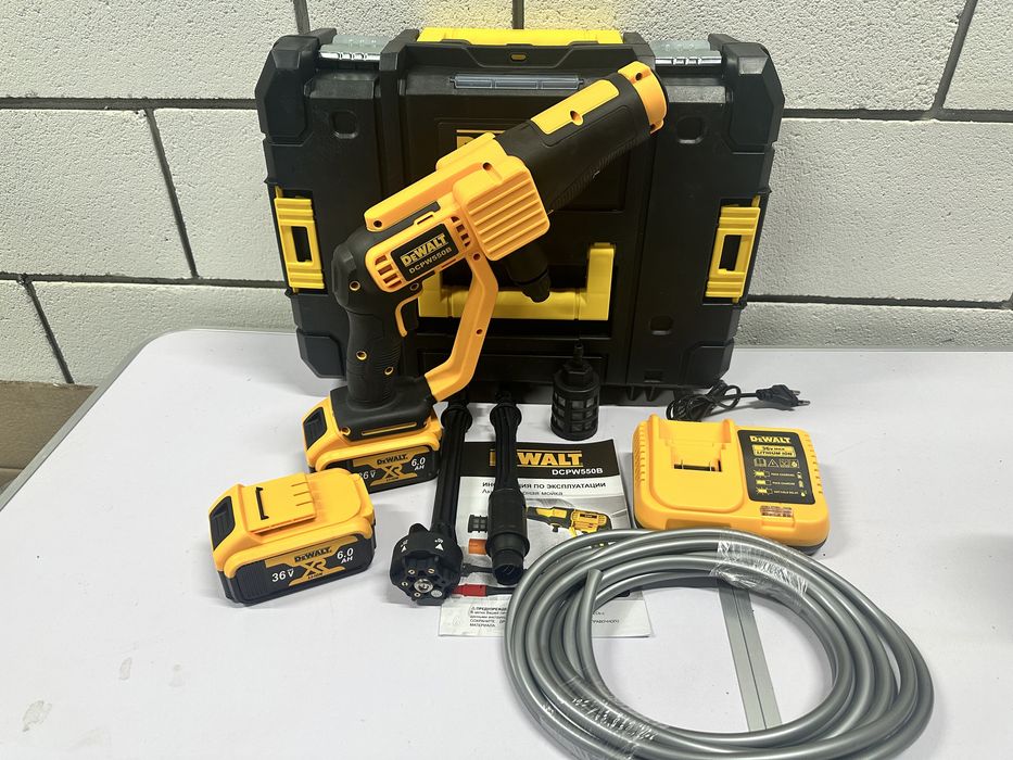 Суперціна! Акумуляторна міні мийка  Dewalt DCPW 550B 36v 6ah