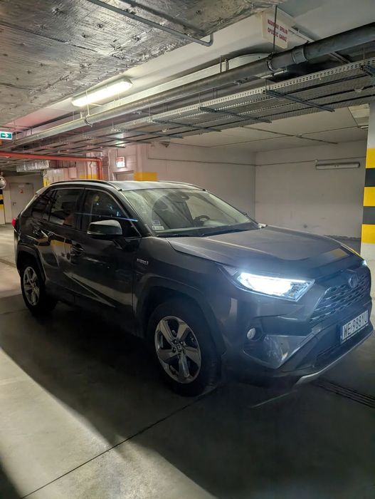 Toyota RAV4 Toyota RAV4 z 2020 r. pierwszy właściciel, bezwypadkowy, stan idealny.