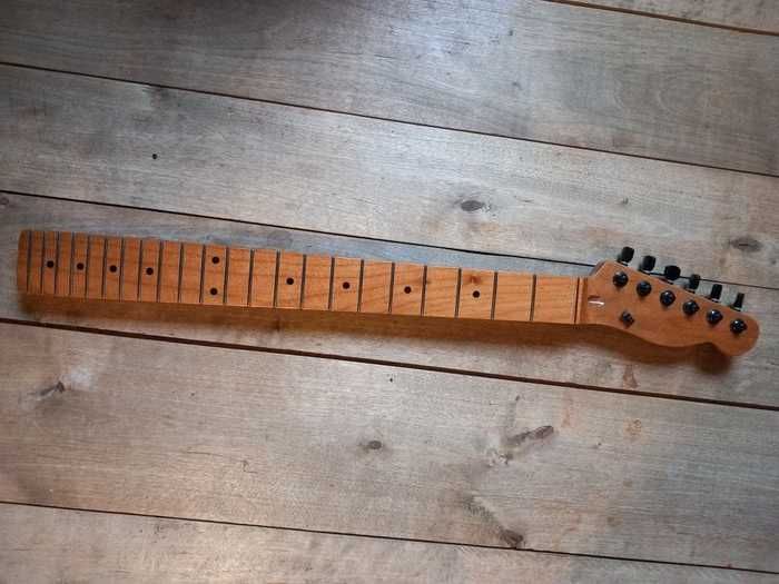 Gitara elektryczna gryf klonowy stalowe progi