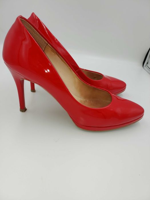 Czerwone lakierowane szpilki,czółenka Ryłko, rozm 37.