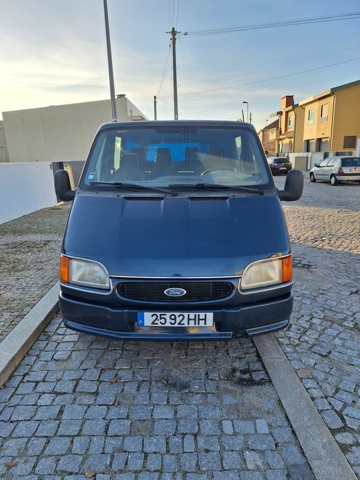 Ford transit funebre