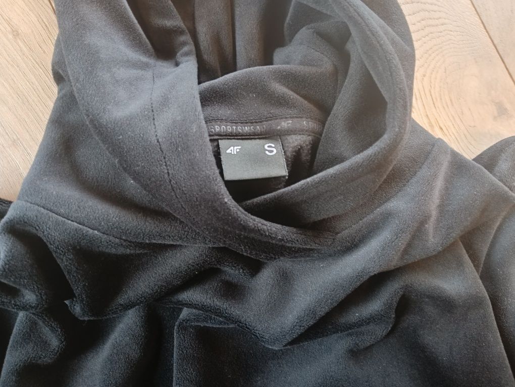 Bluza 4F i koszulka Roxy
