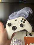 Контролер XboX One +батарея +підставка. Добрий стан. Джойстик иксбокс