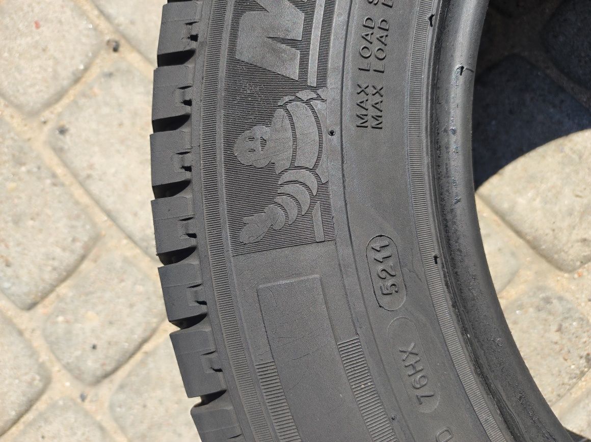 215.65.16c jedna opona Michelin Agilis