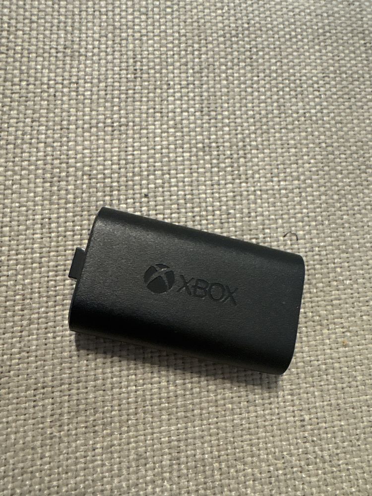 Xbox Series S + pad + akumulator MICROSOFT